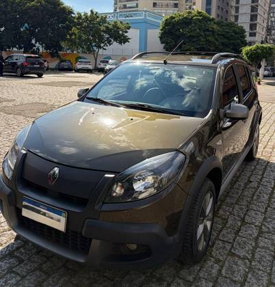 RENAULT SANDERO 1.6 STEPWAY 16V FLEX 4P AUTOMÁTICO RENAULT SANDERO 1.6 STEPWAY 16V FLEX 4P AUTOMÁTICO